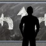 Savoir décider est une des qualité des entrepreneurs. Le développement personnel propose des solutions pour apprendre à décider