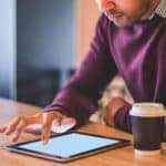 se concentrer sur un écran et une tablette